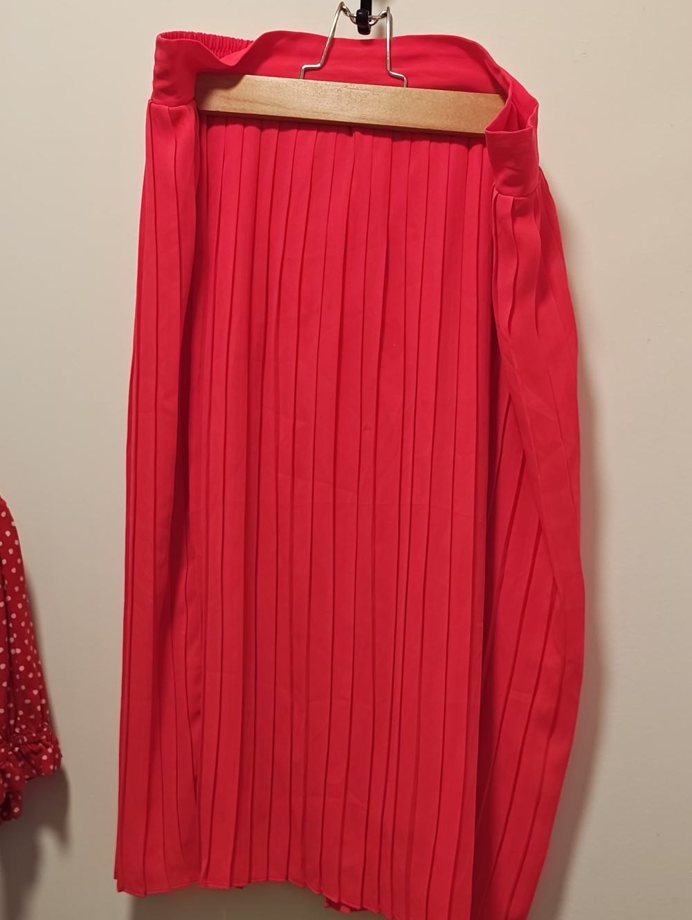 Banana Republic Coral Pleated Midi Skirt